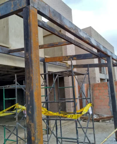 Fabrica e instalación de Estructuras Metálicas Fabrica e instalación de Estructuras Metálicas