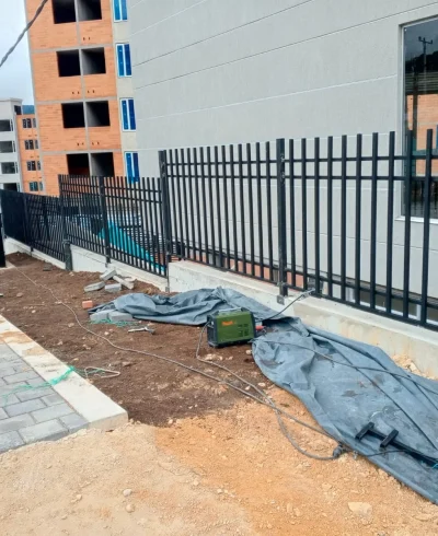 Fabrica y Mantenimiento Cerramientos Metálicos Fabrica y Mantenimiento Cerramientos Metálicos