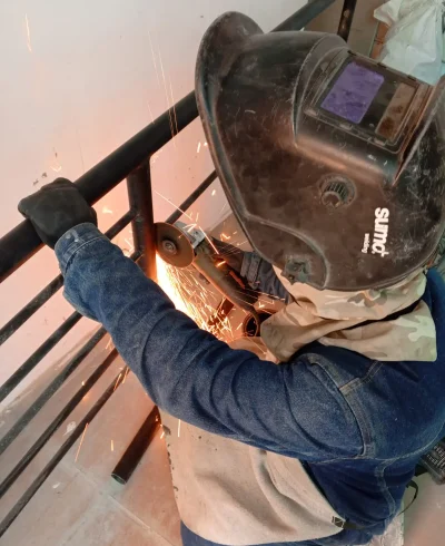 Fabricación e instalación de barandas metálicas Fabricación e instalación de barandas metálicas